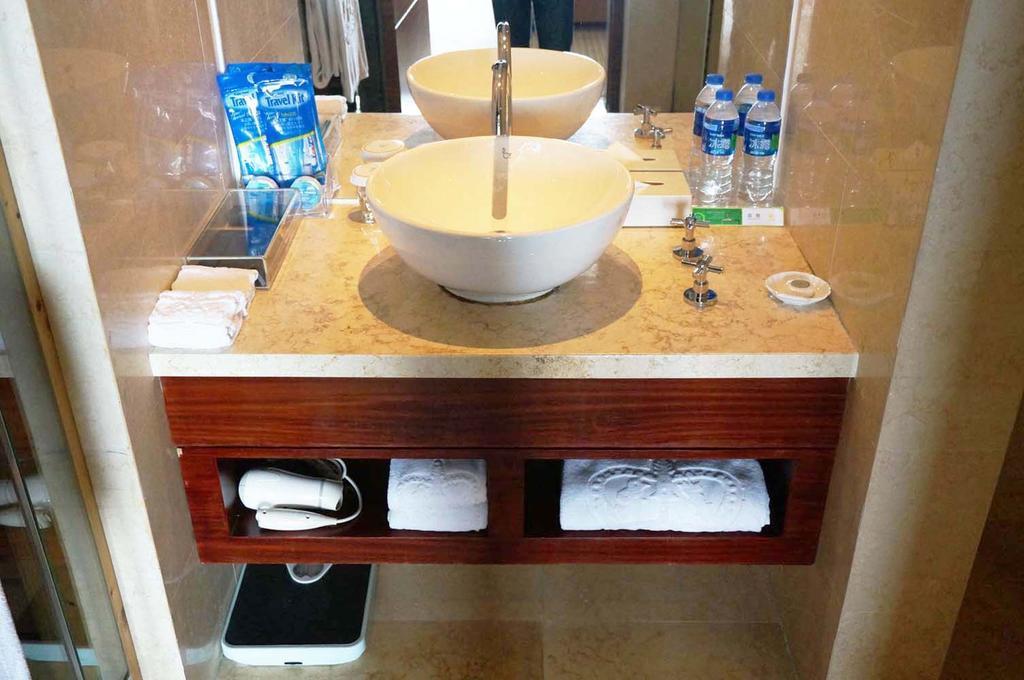 Guangzhou Imperial Hotel ภายนอก รูปภาพ