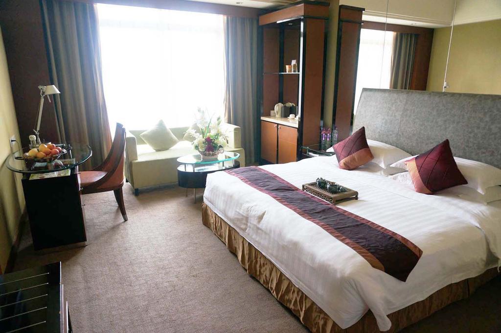 Guangzhou Imperial Hotel ภายนอก รูปภาพ
